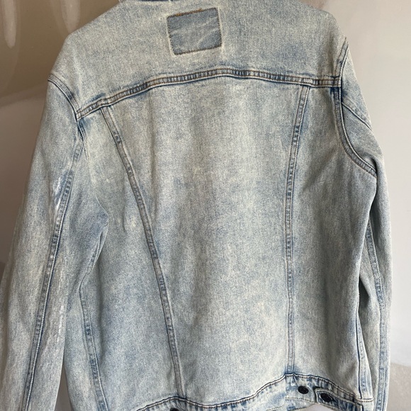 GREAT CONDITION LEVI DENIM JACKET - Picture 6 of 6